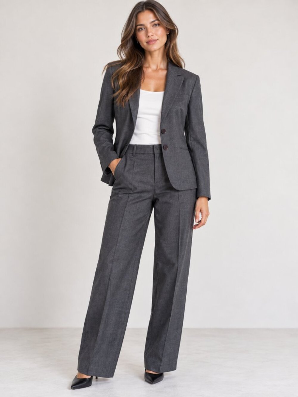 Jones New York Collection Platinum Gray Stretch 2 Piece Pant Suit Size 6